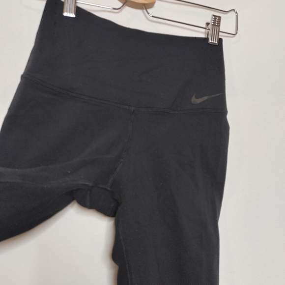 Nike Legend SCULPT Training Capri-Tights 548518 Leggings Cropped Black Small S - Picture 6 of 11